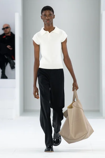 Look 12